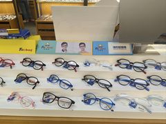 -优医视平价眼镜蔡司依视路折扣工厂店(十里堡店)