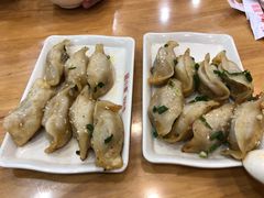 牛肉鍋貼-小姜锅贴(凤凰街店)