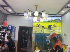 -湖南人家湘菜馆(镇江路店)