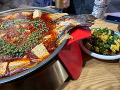 -三顾烤庐·烤鱼·烧烤·龙虾(奉贤店)