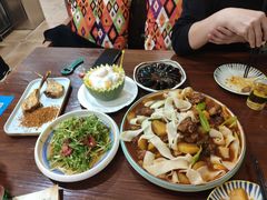 新疆大盘鸡-阿拉木汗餐厅(山大路店)