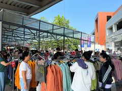 -百年港湾奥特莱斯(香炉礁店)