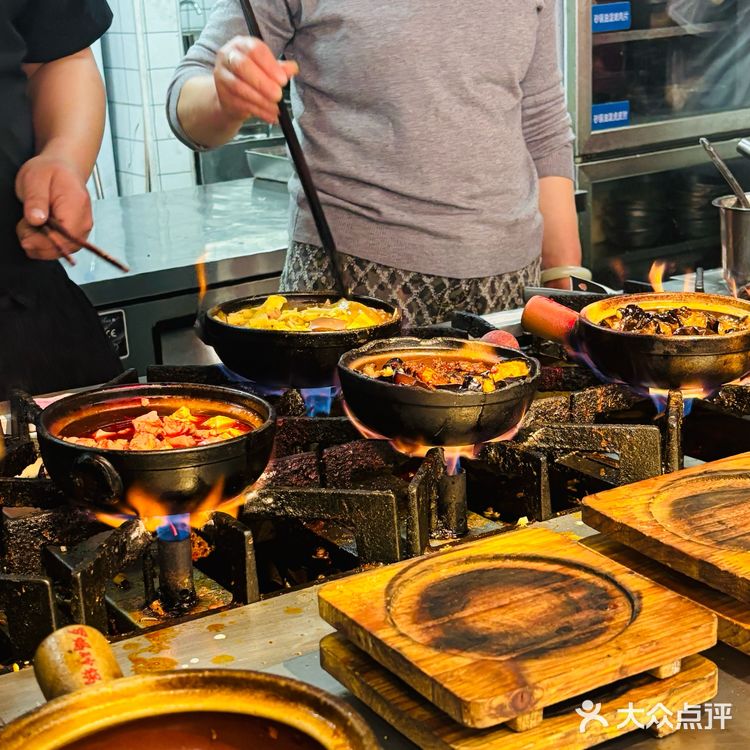 这家砂锅绝了~我能炫三碗米饭🍚