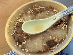 -包整·丝娃娃(一览甲秀楼风景店)