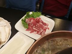 -楼外楼大刀肉传统火锅居(幸福街店)