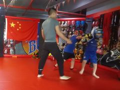 -KingBull私教健身&格斗订制(龙井商业中心店)