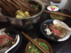碎花冰粉-四小区火锅·巷子里的重庆火锅(花照壁店)