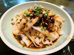 汉中凉皮-褒河栈道渔庄(建工路总店)