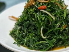 凉拌沙葱-红柳枝滩羊烧烤·非遗