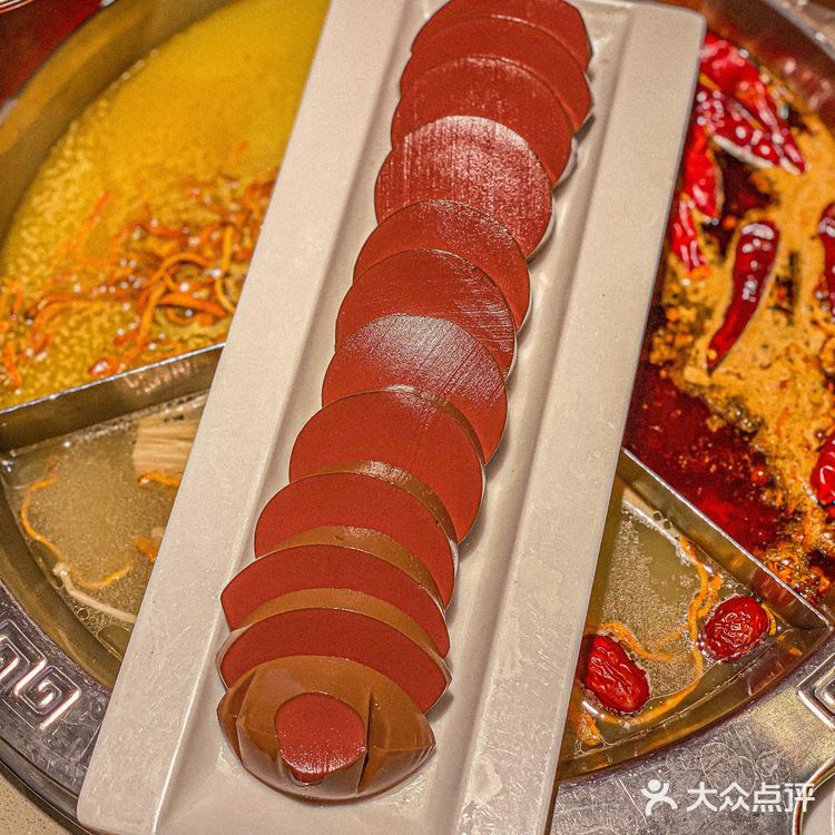 在广州就能吃到地地道道的重庆牛油火锅