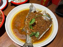 建德观经典油浸鱼-老闵田螺馆·南昌市井菜·特色小吃(总店)