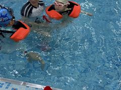 -乐悠游亲子游泳俱乐部