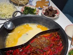 -蛙鱼潭美蛙鱼头火锅(解放碑瑞富广场店)