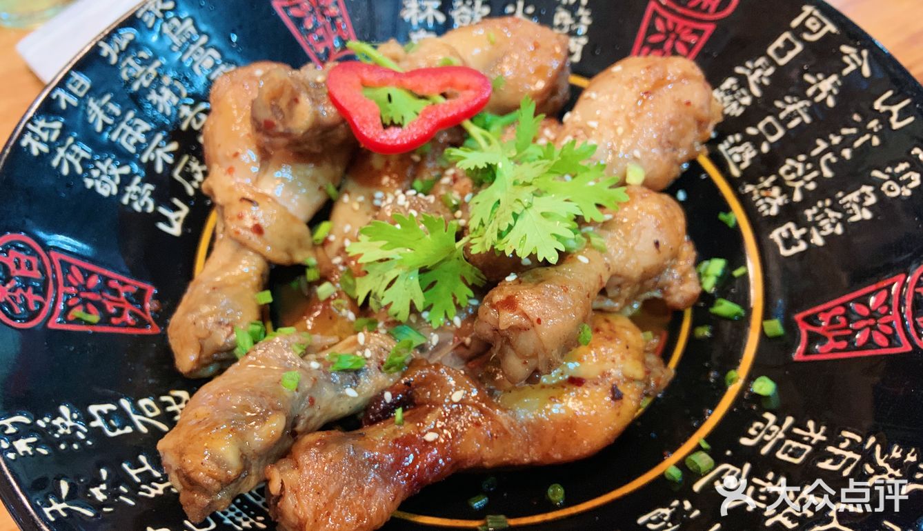 吃他家的菜想到了某莜面馆宣传语:闭着眼点,道道都好吃