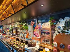 -雍容荟帝王蟹活龙虾展台自助(IFS黑金店)
