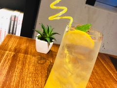 -阅西安新华书店(翠华南路店)