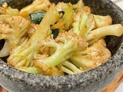 -姚姚酸菜鱼·金戈戈香港豉油鸡(喜荟城联名店)