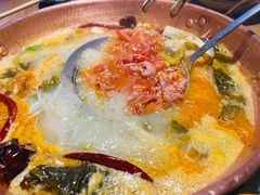 -洱火云南酸菜牛肉火锅(石景山当代商城店)