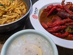 -叶派龙虾•招牌香辣蟹·海鲜(中海国际店)