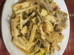 -芦茨金富饭庄·25年老字号·专做稻草鸡