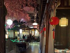 -韵秋荷(宝山龙湖天街店)