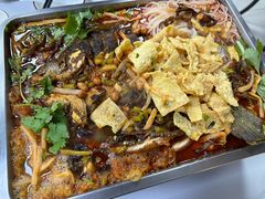 -在巷子里的烤肉店·螺蛳粉烤鱼·牛蛙(和美城店)