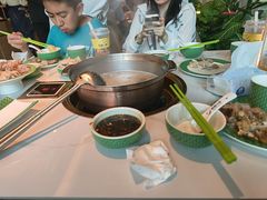 -润园四季椰子鸡火锅(卓越INTOWN店)