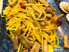 -老东镇啤酒屋海鲜加工·蒸汽海鲜·海鲜烧烤(台东店)