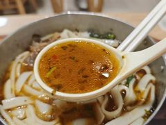 嬢嬢跷脚牛肉粉-小满手工粉(上海月星环球港店)