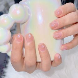 -七彩虹美甲美睫 半永久