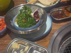 -明洞阿姨·韩式酱蟹烤肉·创意料理(三元桥店)