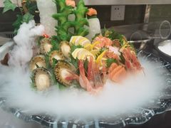 -雍容荟活帝王蟹活龙虾自助(苏宁旗舰店)