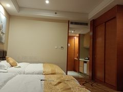 -无锡鼎尚皇冠酒店