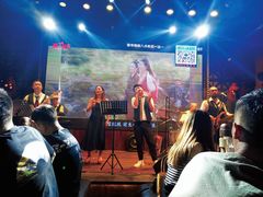 -爱啤精酿·民谣酒馆(滨江店)