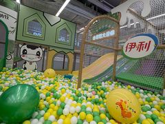 -乐享城购物中心