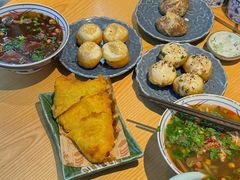 -鑫震源·苏式大虾生煎(山塘街店)