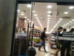 -华联超市(隆昌路店)