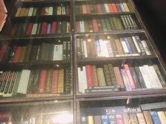 -钟书阁(松江泰晤士小镇店)