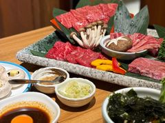 -炼火烤肉店