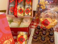 -红宝石·鲜奶小方·海派西点房(南丹店)