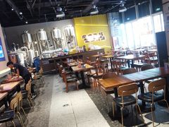 -HUZI虎滋精酿餐吧(京西大悦城店)