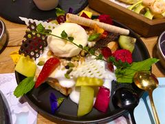 香草莓果蜜糖冰激凌吐司-麦甜创意轻食餐厅(西康路店)