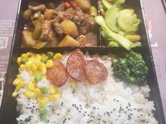 土豆炖排骨-盒悦高端盒饭(中海国际中心店)