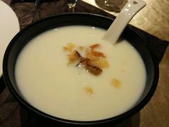 -歆和农庄·烤全羊