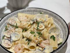 -潮一不贰·法式甜品·生日蛋糕·西式简餐(外滩店)