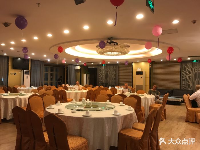 华兴大酒楼·厦门海鲜景观位图片 - 第1张