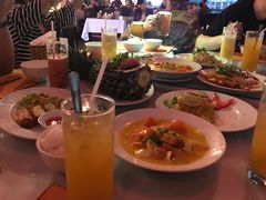 -Lanterns Vietnamese Restaurant