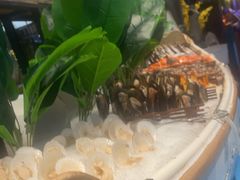 -领鲜活海鲜榴莲自助火锅(东门店)