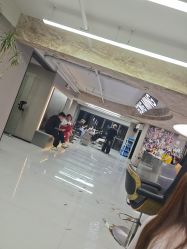 -宫铭烫发染发接发店