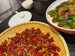 -万重锦·人文川菜馆(骡马市店)